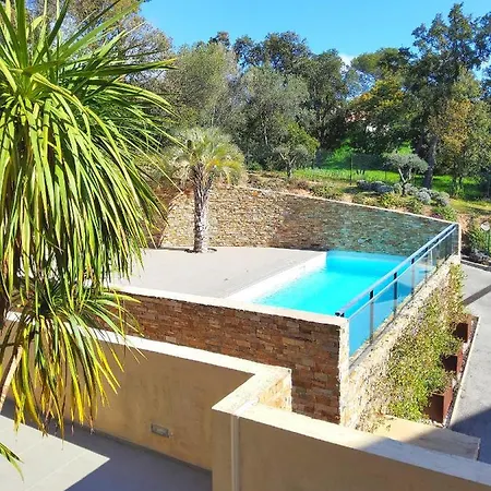 Quintessence Apartamento *