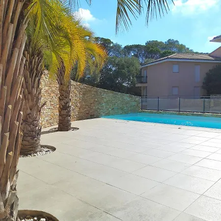 Quintessence Apartamento *