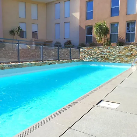 Quintessence Apartamento *
