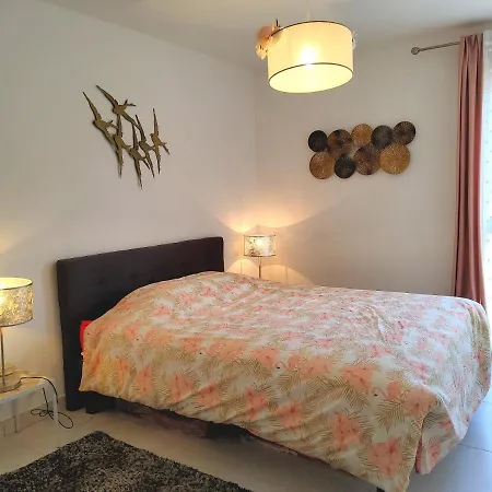Quintessence Apartamento *
